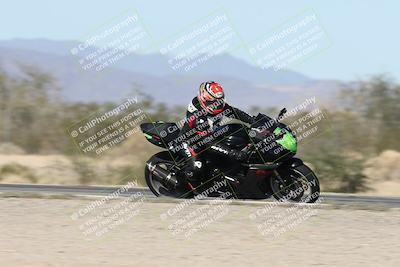 media/Dec-01-2025-Moto Forza (Mon) [[2daa91e15f]]/3-Beginner Group/Session 2 (Turn 7 Inside Pans)/